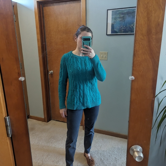 Sweaters - Picture 12 of 13